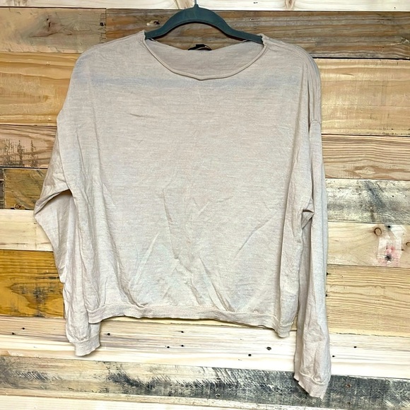 J Crew size med cream boat neck lightweight long sleeve 100% merino wool sweater - Picture 1 of 7